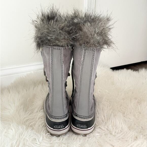 Sorel Joan of Arctic Boots 6.5 - Picture 4 of 9